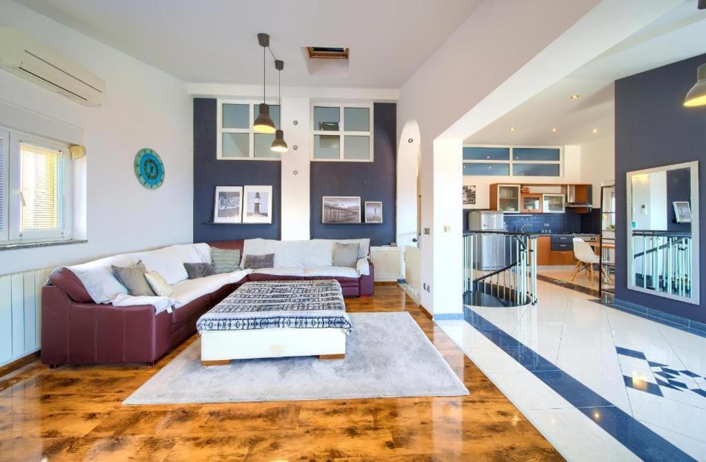 Luxury Apartments Vanessa, Nijvice Zewnętrze zdjęcie